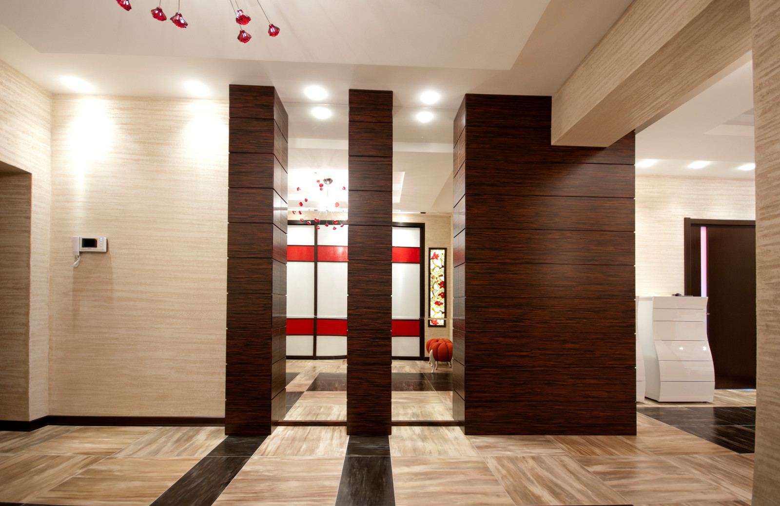 Вспышки красного