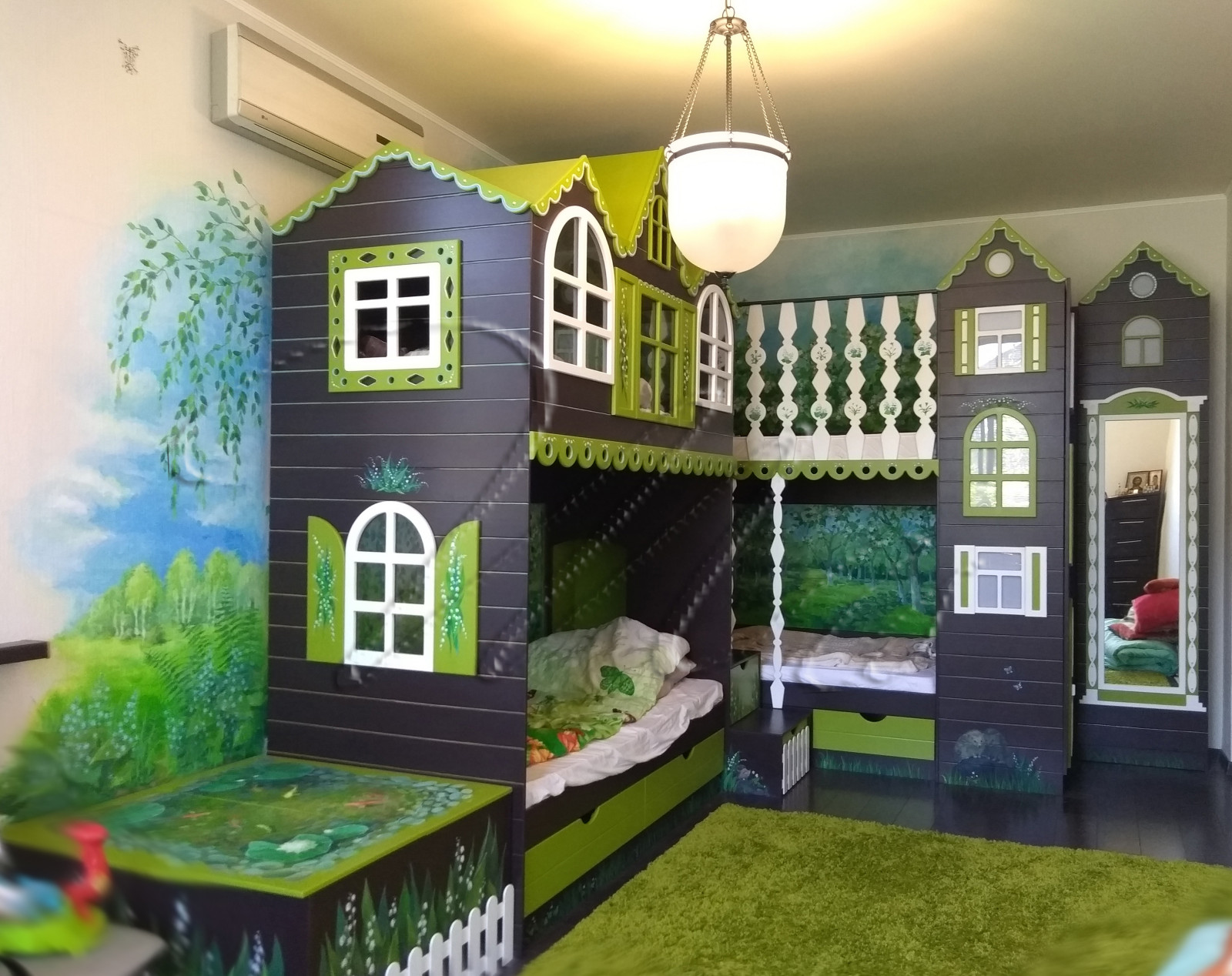 Обложка проекта: Роспись стен в детской семьи Макарских