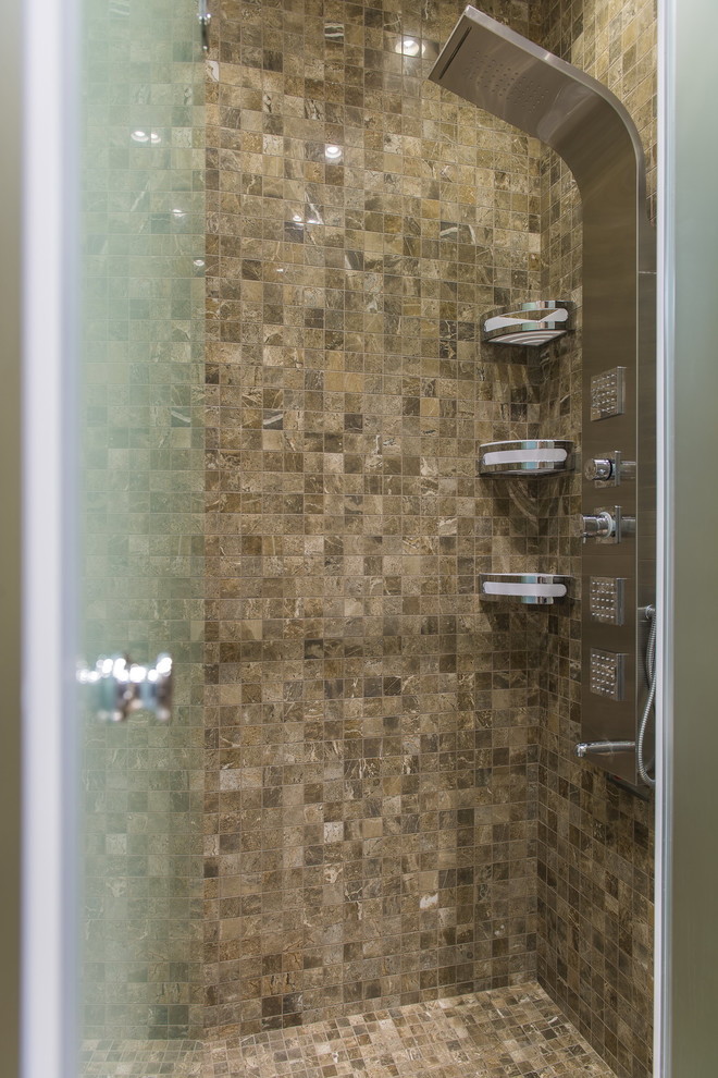 Частная квартира для него