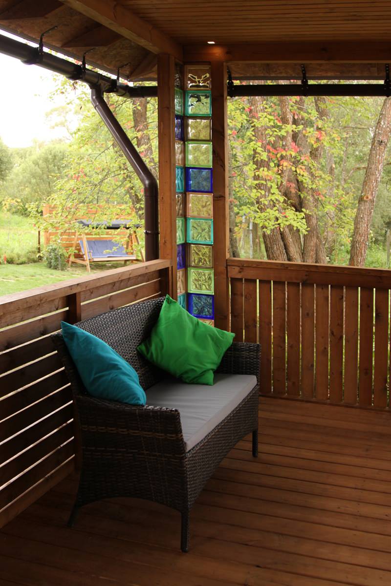 Сад у ручья