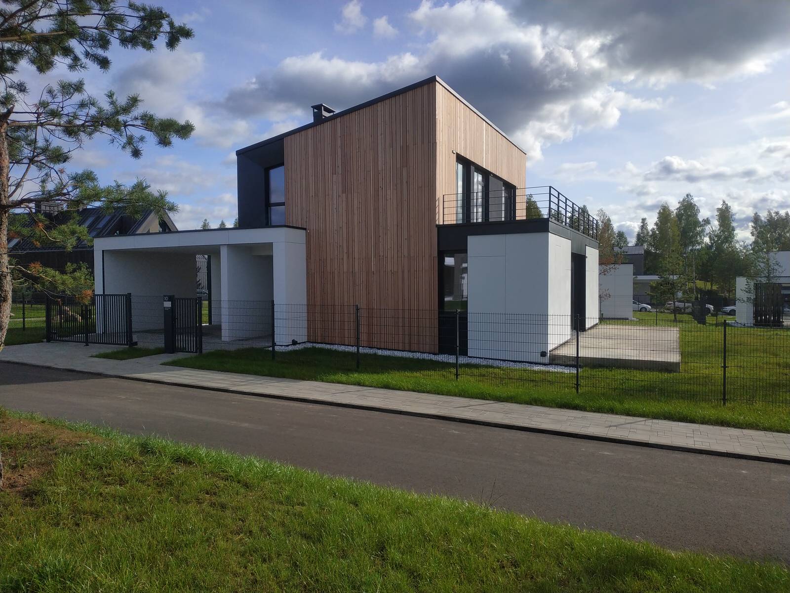 Обложка проекта: House ZG4