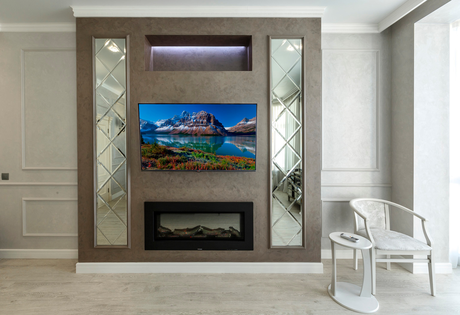 Студия на Пр. комарова