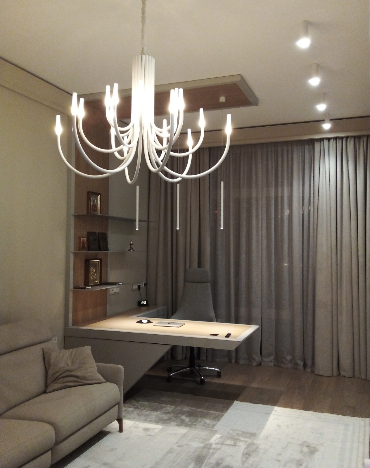 Обложка проекта: Life Кутузовский