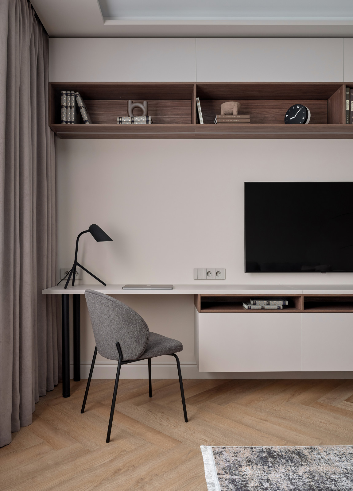 Стильный монохром - трехкомнатная квартира