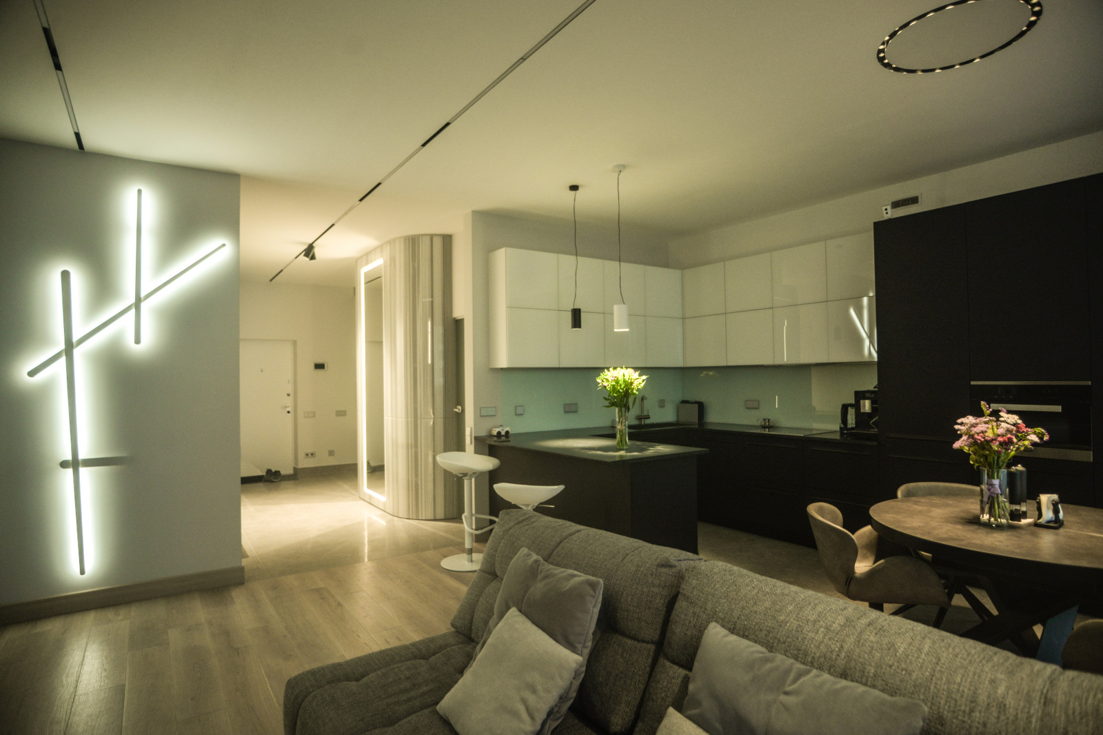 Обложка проекта: Квартира 110 кв. м - Монохром