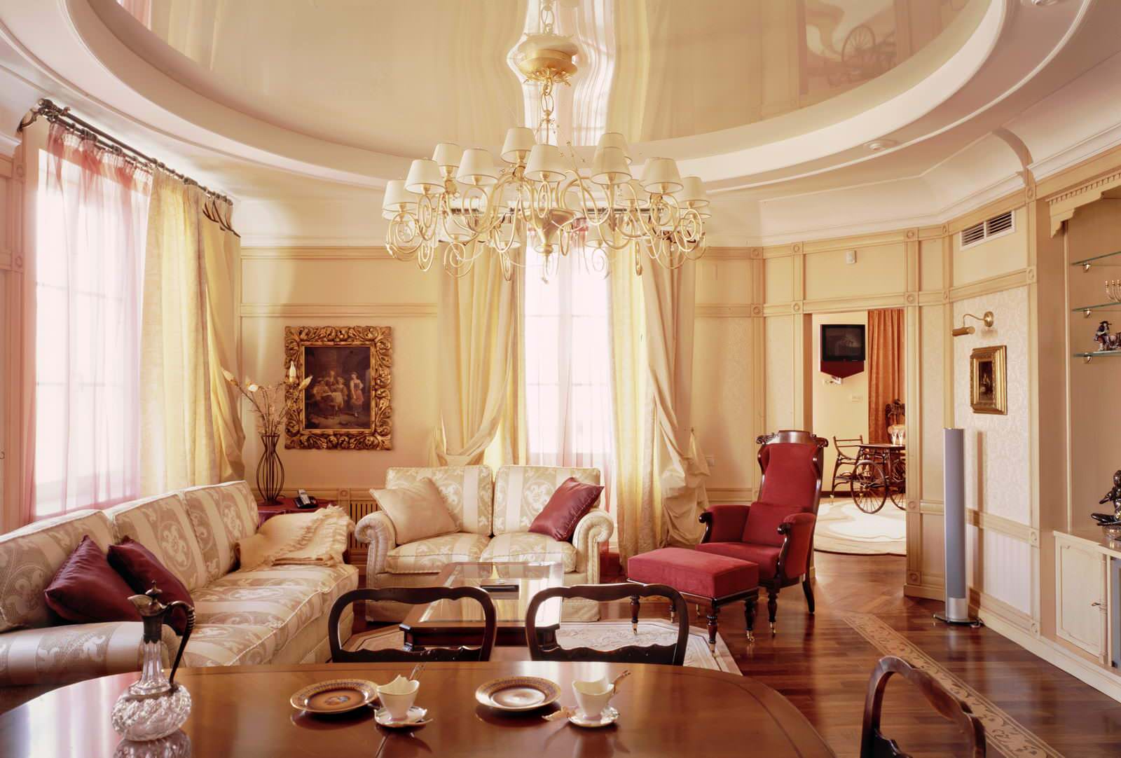 «ДВОРЯНСКОЕ ГНЕЗДО» НА ВОЛОКОЛАМСКОМ ШОССЕ