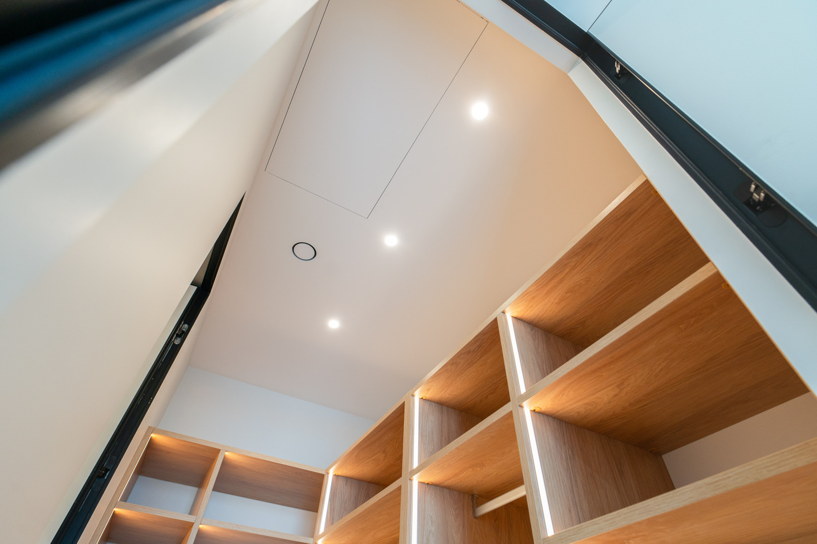 Умная квартира для компании MOIO