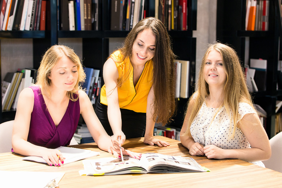 Фотосессия сотрудников для дизайн студии Goldenheads