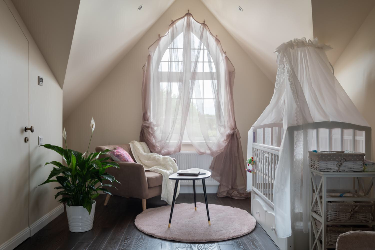 Таунхаус, 2 этажа с мансардой