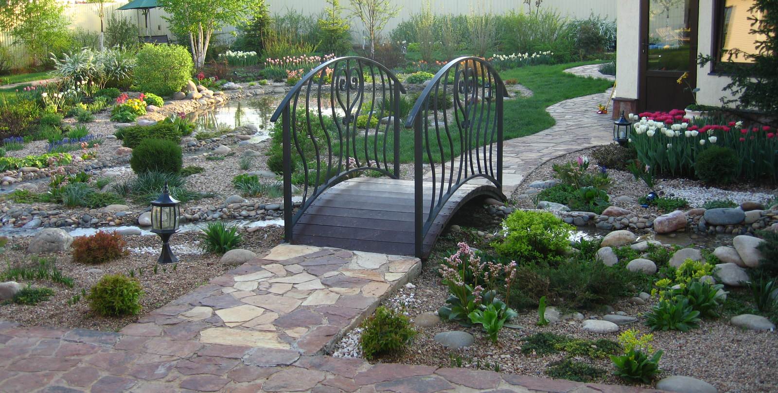 Молодой весны гонцы