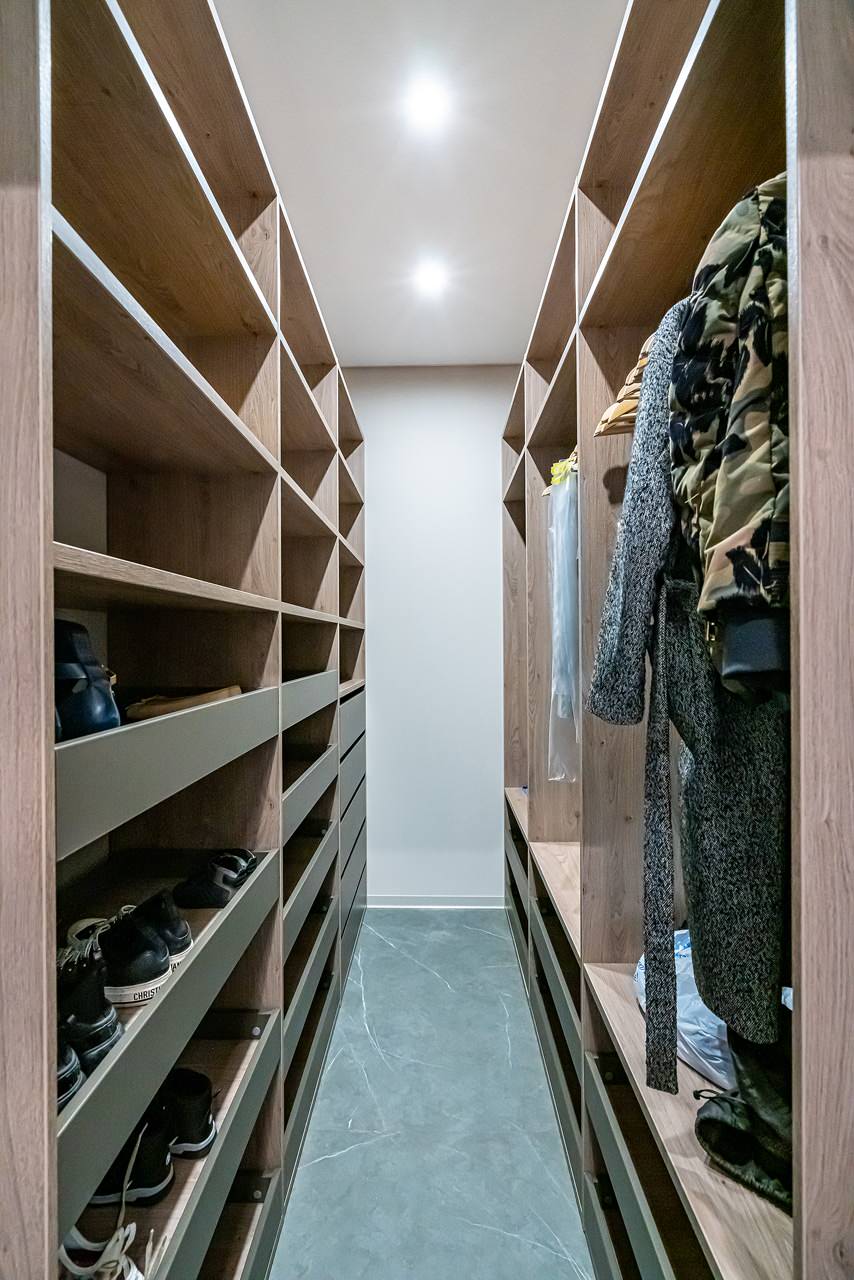 Гардеробные комнаты на Воскресенской набережной