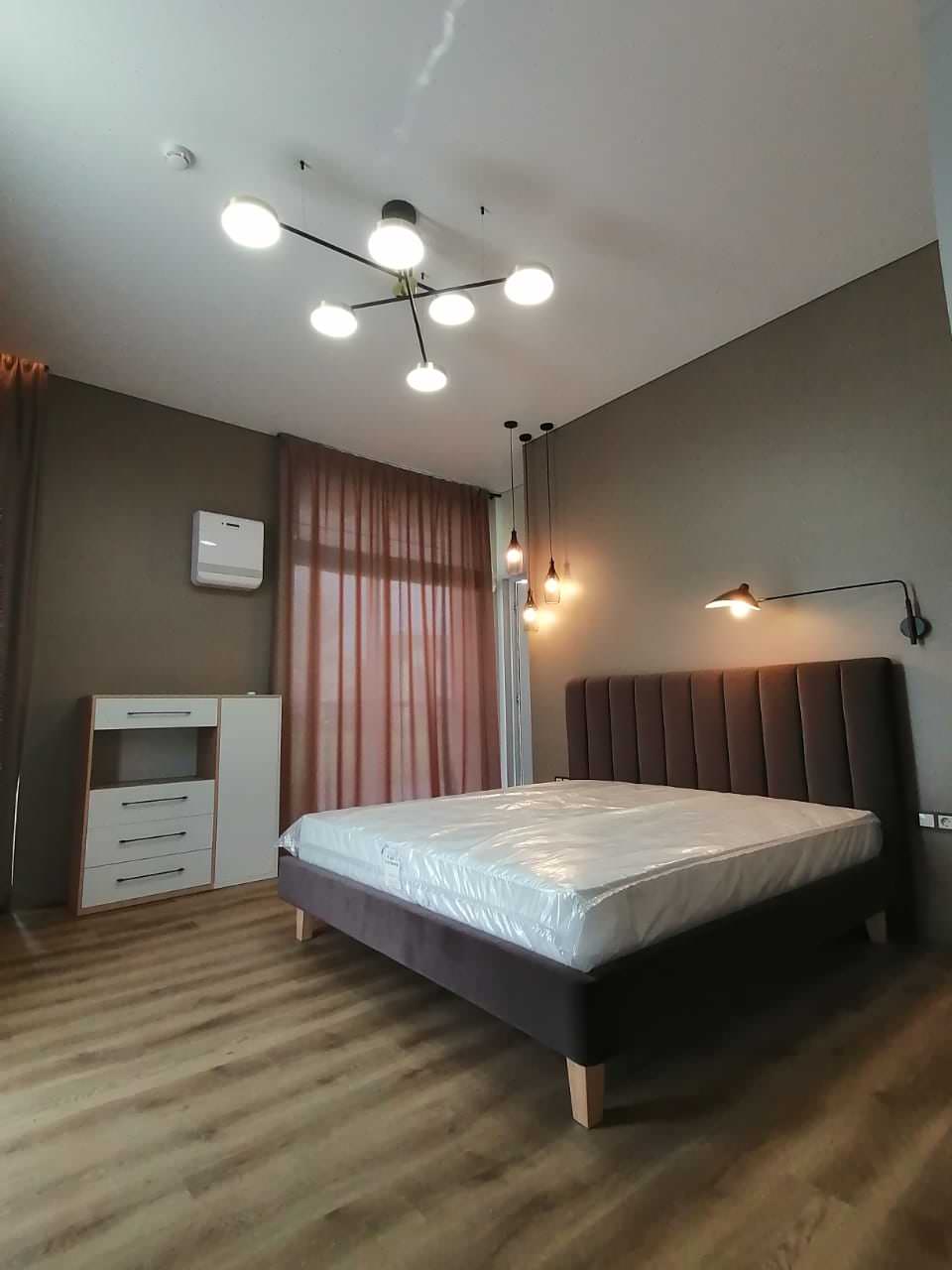 "Лахта-Парк" Квартира 100м2. 2 комн.