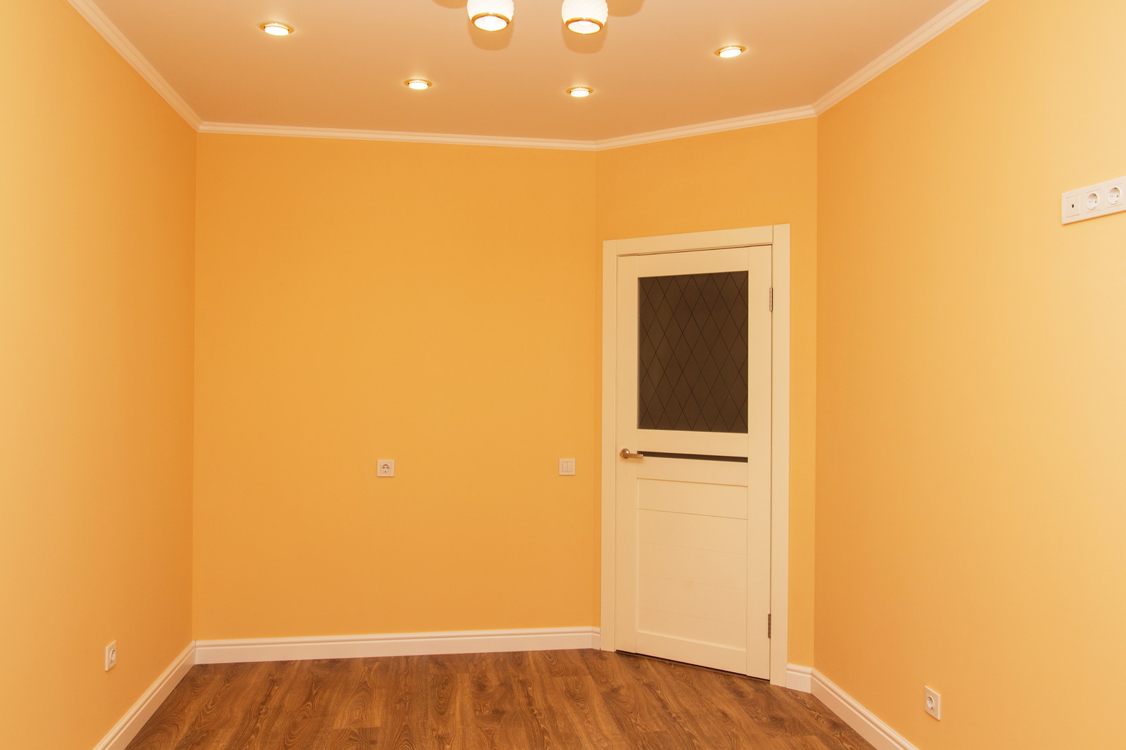 г. Тюмень, ул. Чаркова 81