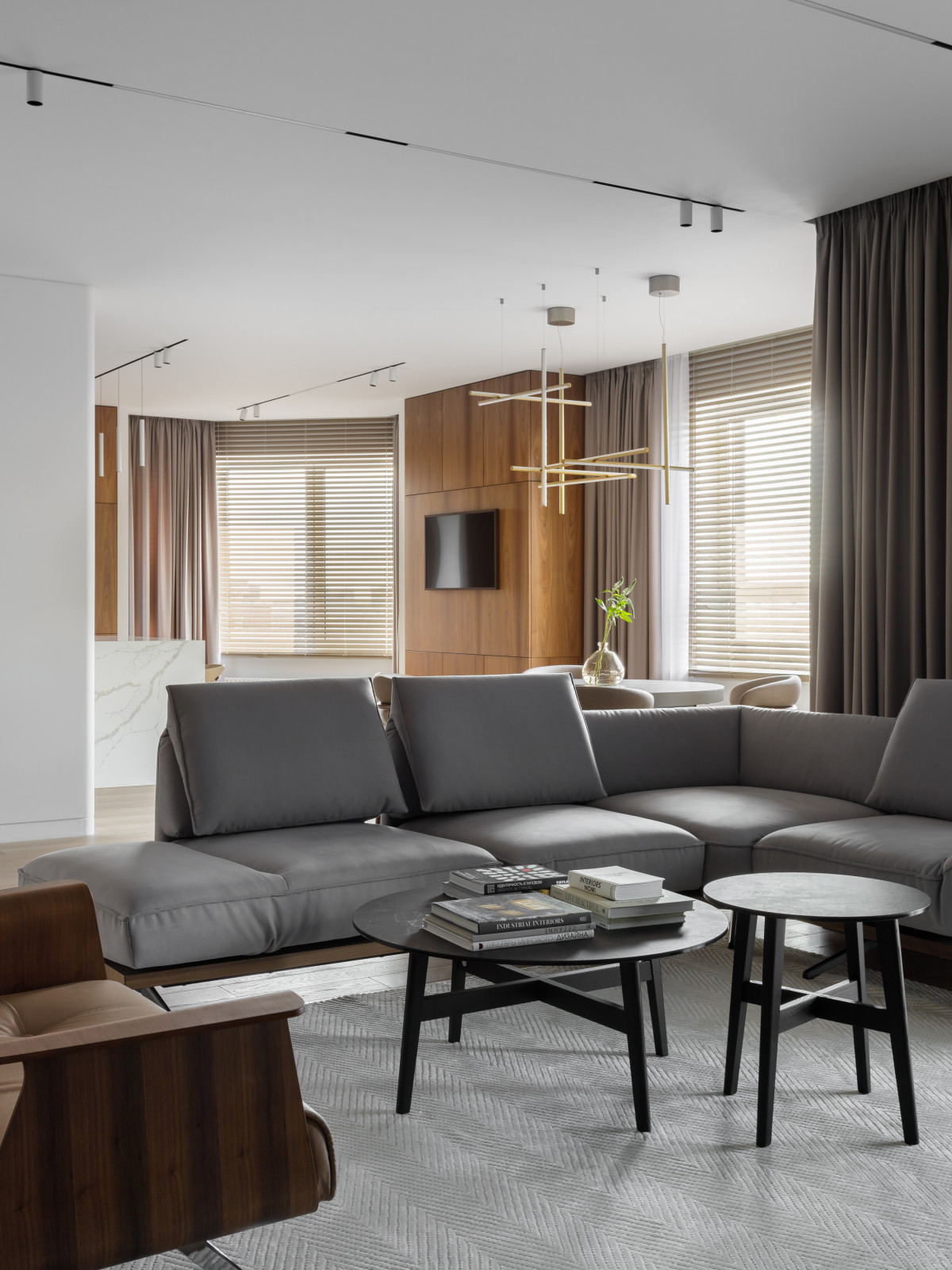 Квартира на набережной