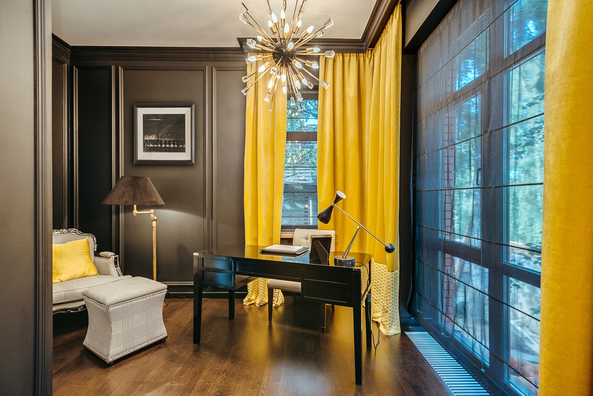 Обложка проекта: Кабинет в частном доме в Подмосковье