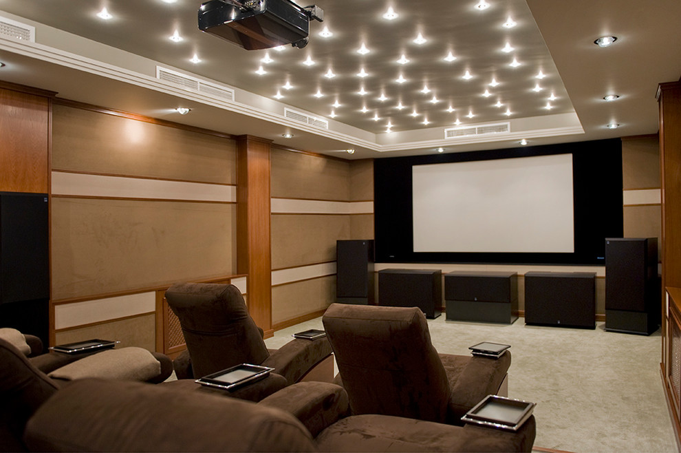 Интерьер домашнего кинотеатра. Резиденция Монолит
