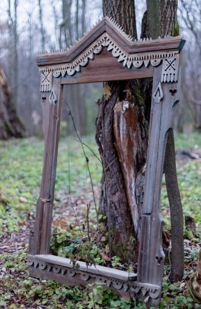 Защитить и украсить: Символика и орнаменты резных наличников