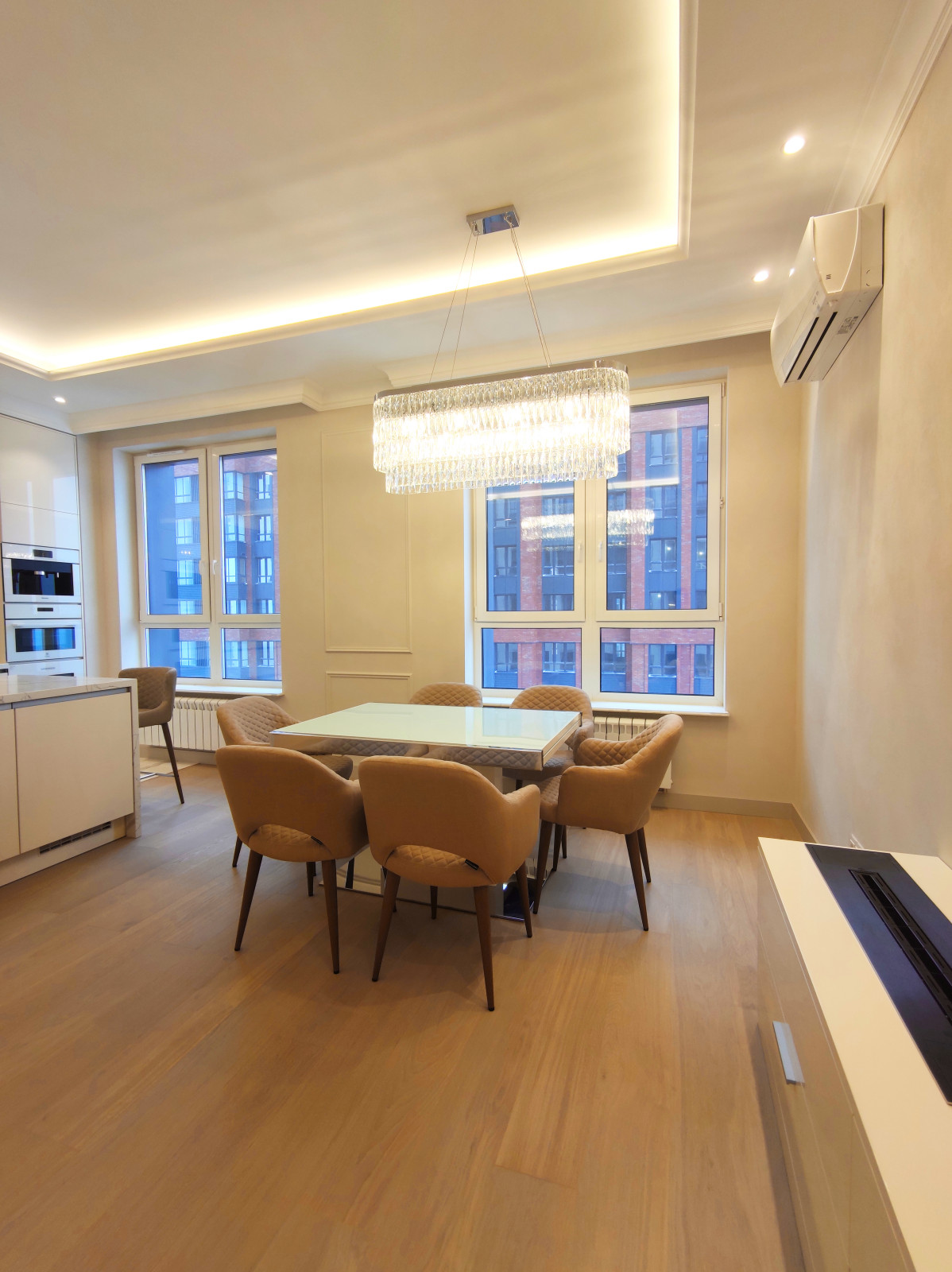 Дизайнерский столовой в классическом стиле