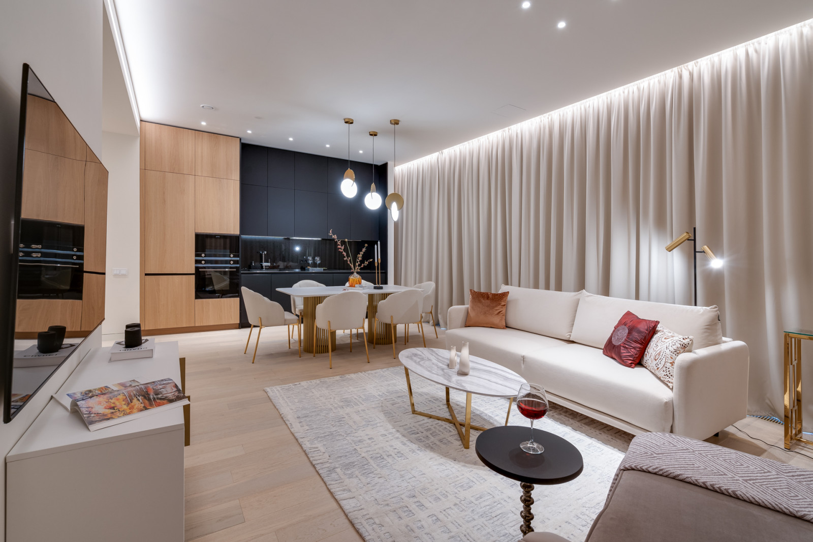 Хоумстейджинг апартаментов для долгосрочной аренды в Capital Towers