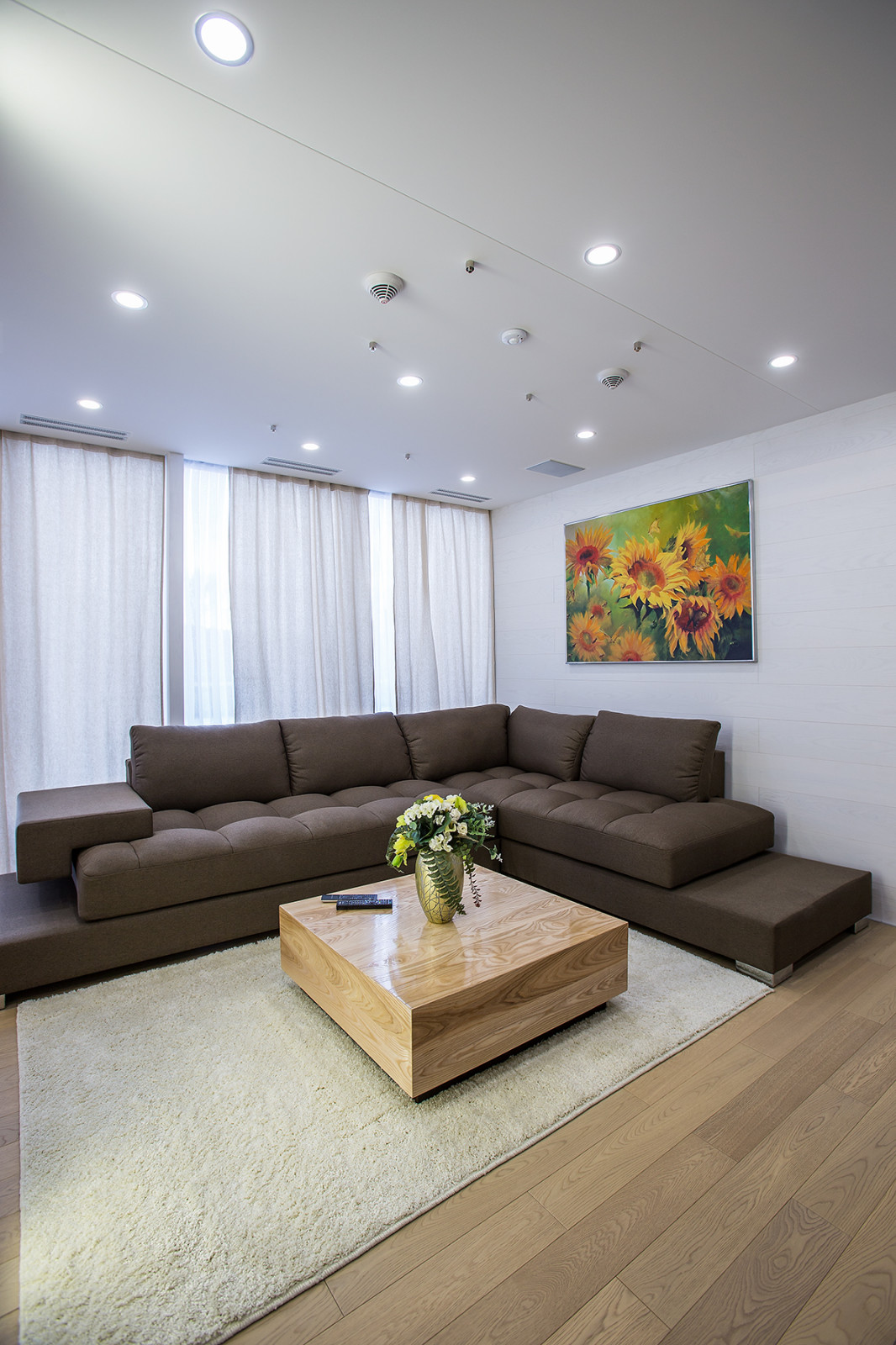 Обложка альбома: Дизайнер ЛЕО