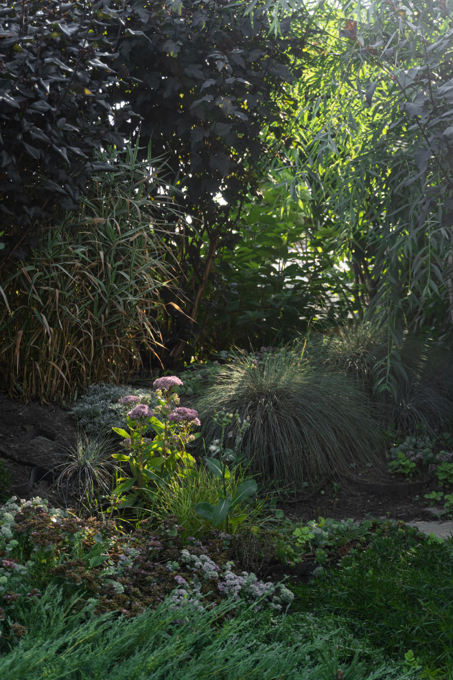 Сад на крутом склоне