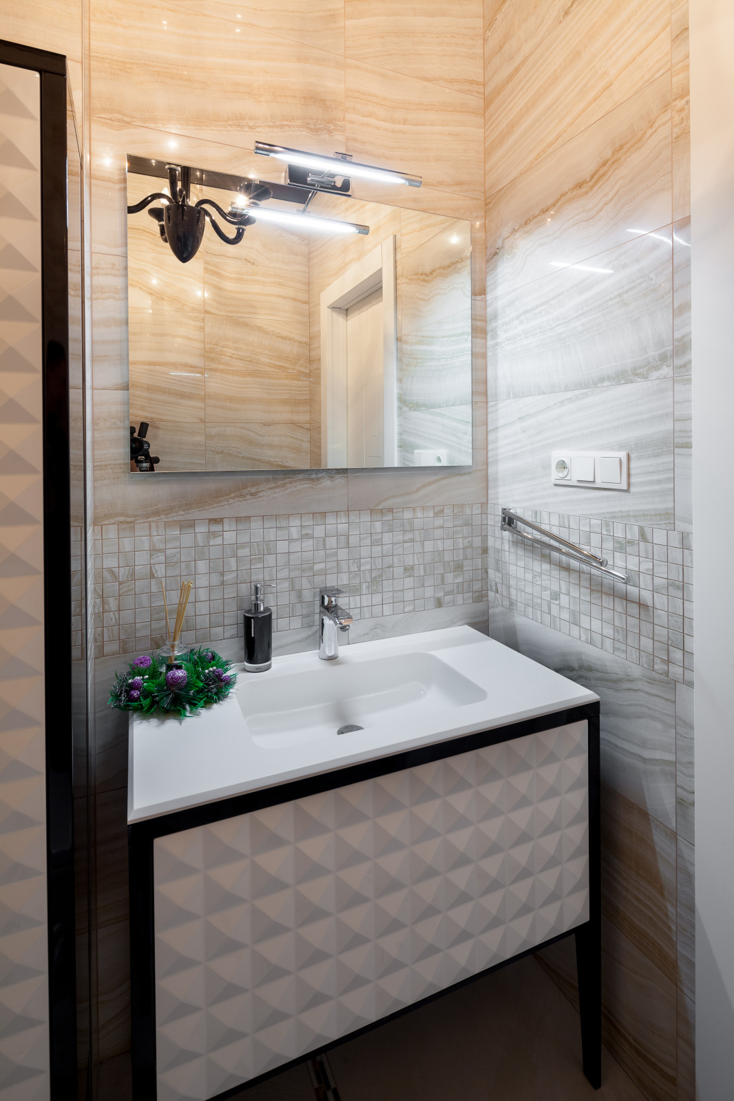 Шестикомнатная квартира в Нижнем Новгороде, 270 кв.м.