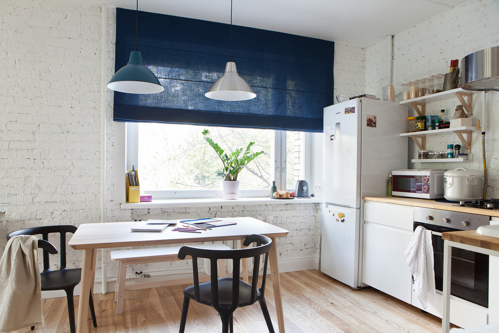 Римские шторы для квартиры в стиле софт-лофт