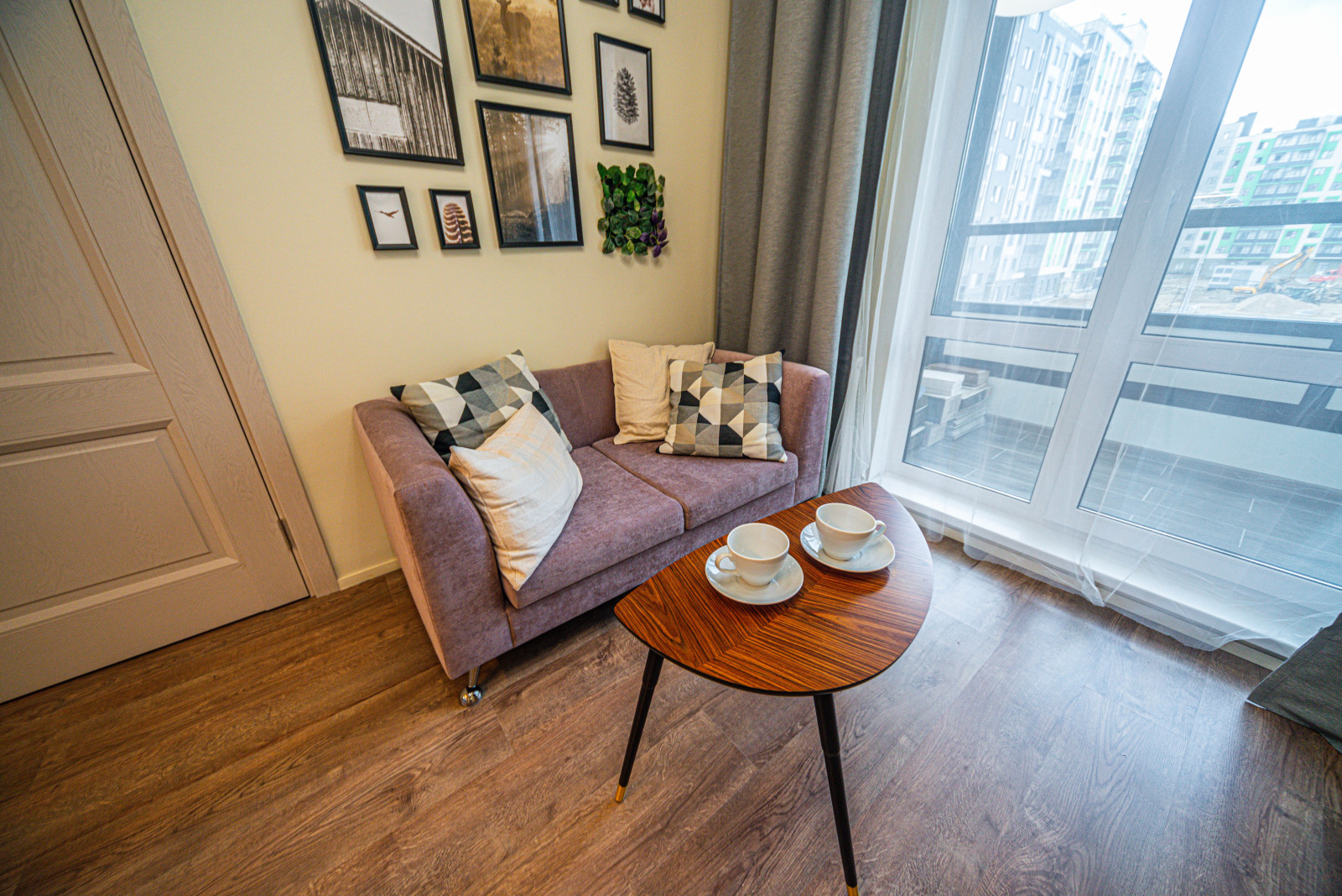 Шоу-рум в Янино. (3 готовых варианта отделок)