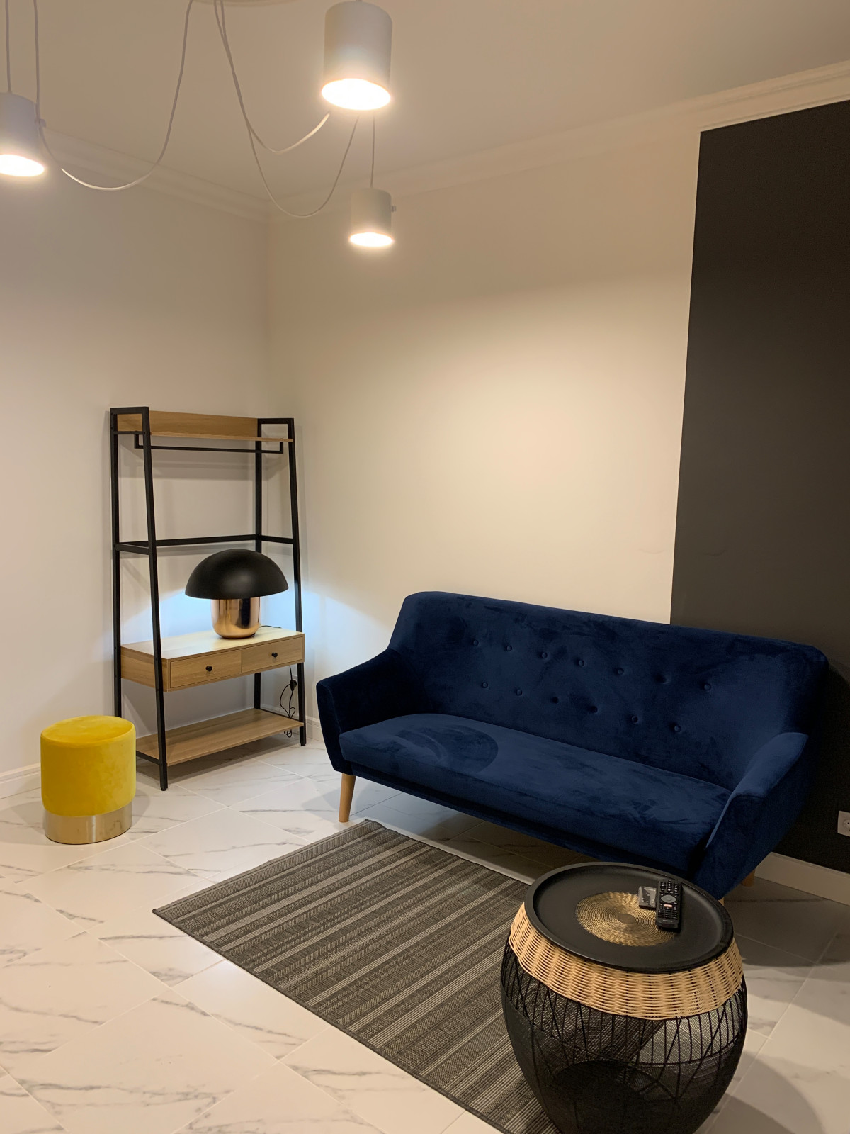 Яркая Квартира в старом Конигсберге