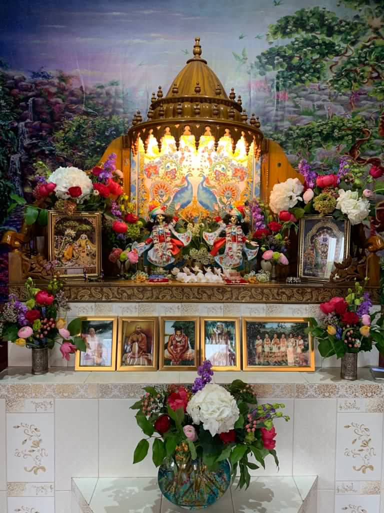 Обложка проекта: украшение ведического храма