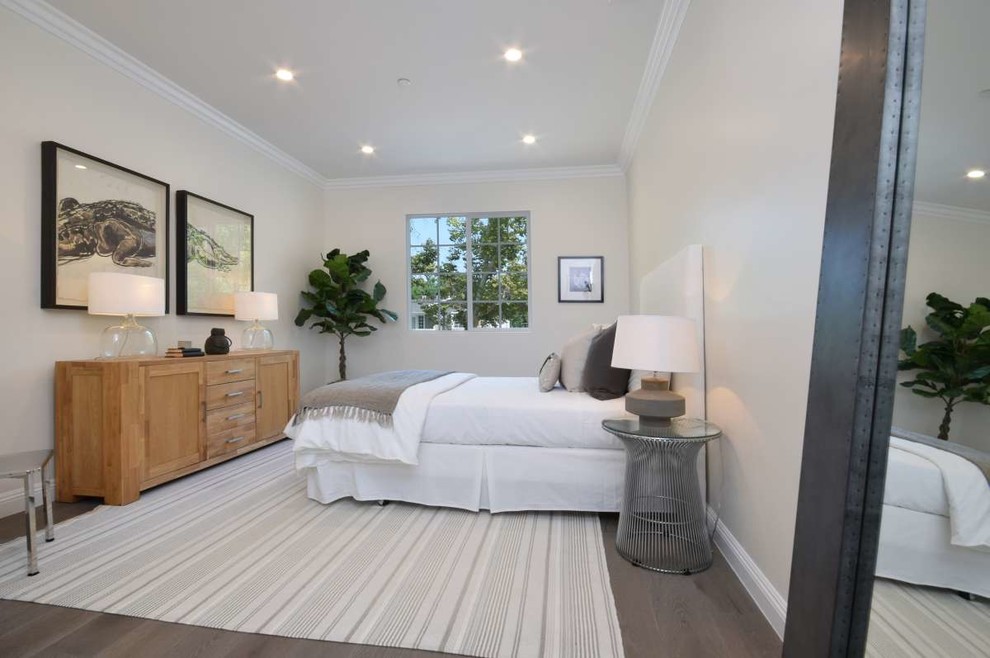 Студио Сити - Лос Анджелес. Дом в стиле кейп-код.