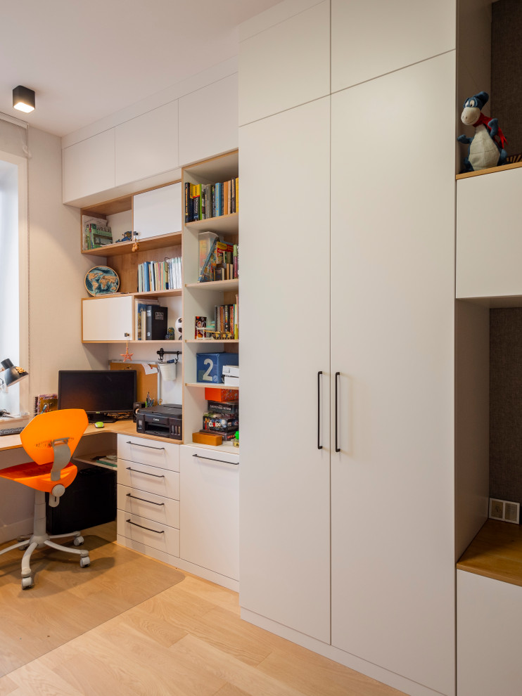 Меблировка детской для мальчиков 11 и 16 лет