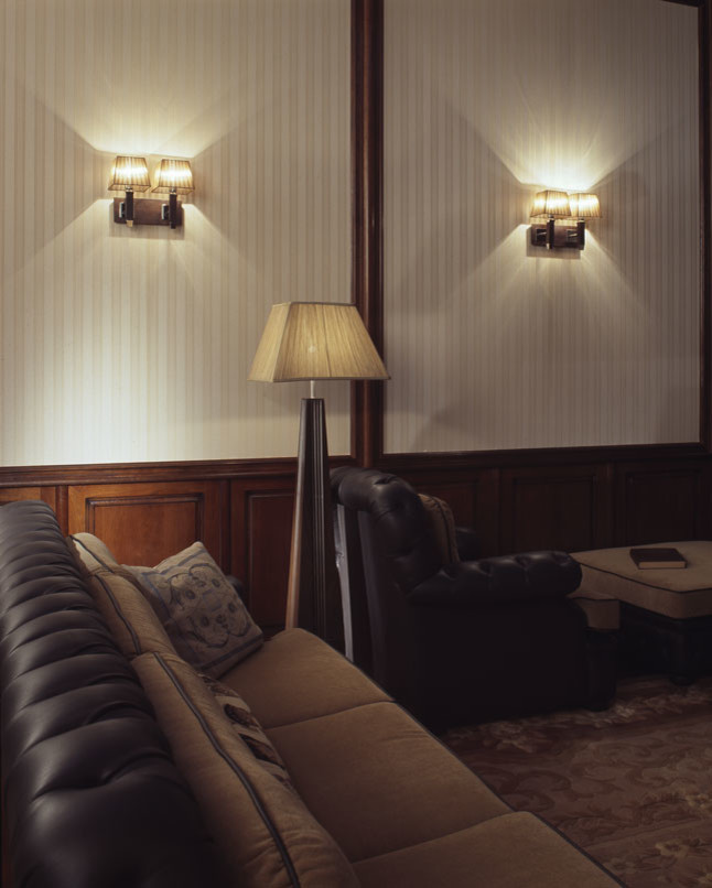 Трехэтажный дом в классическом стиле