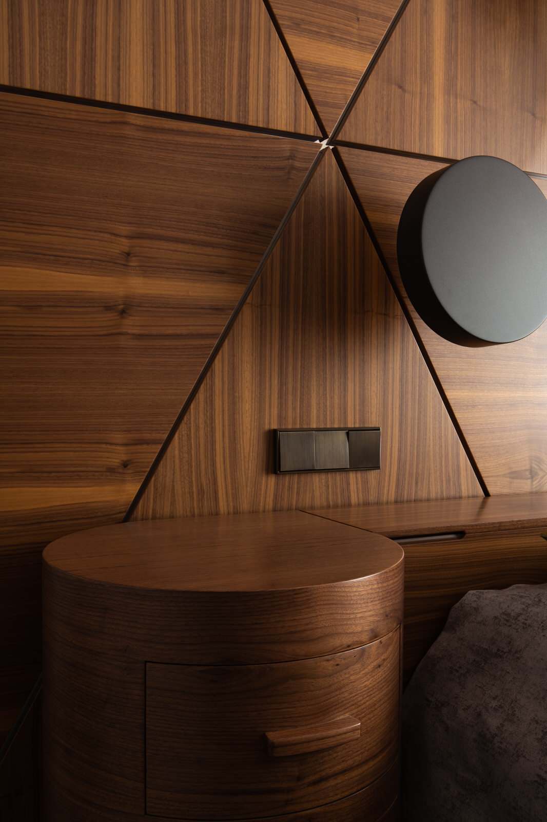 Стена и тумбы "Wooden Light" by Hard Massive