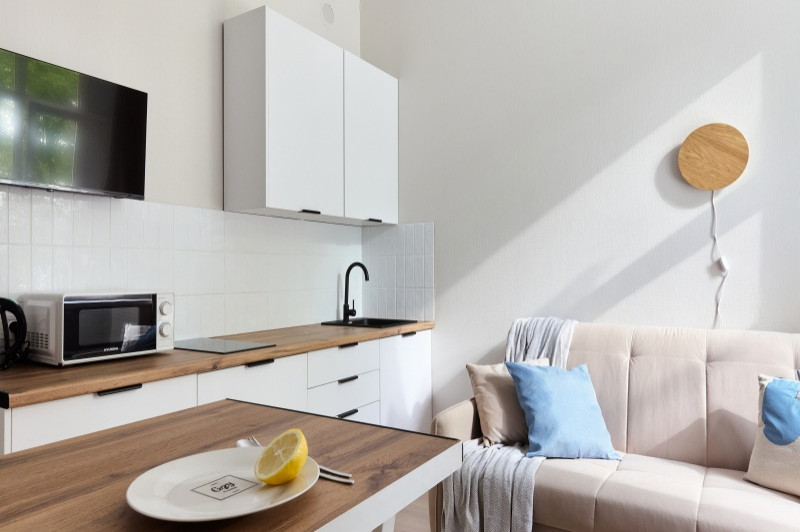 Октябрьский 403 7725