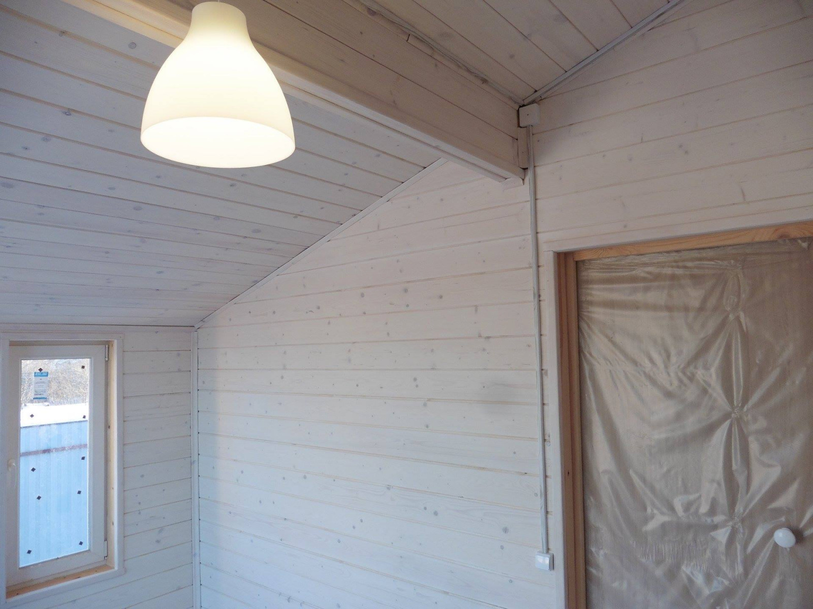 Монтаж электрики в кабель канале