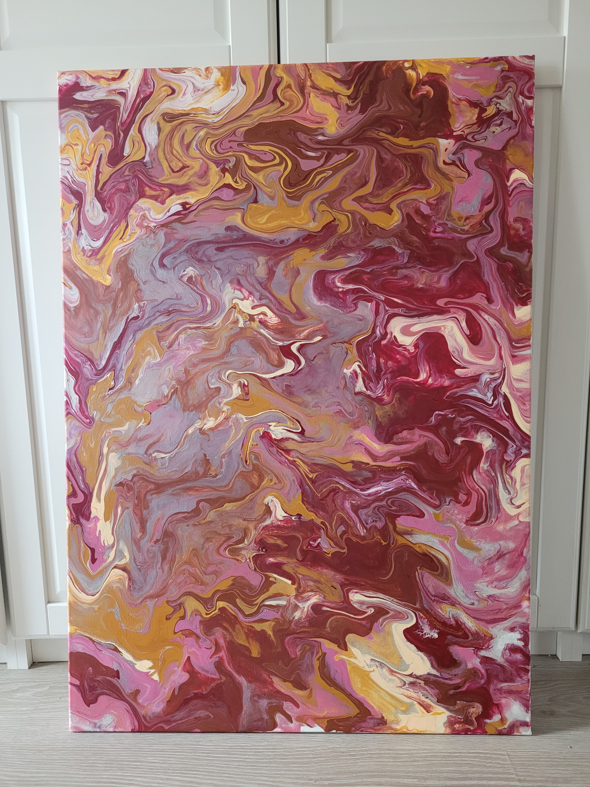 Интерьерные картины в наличии