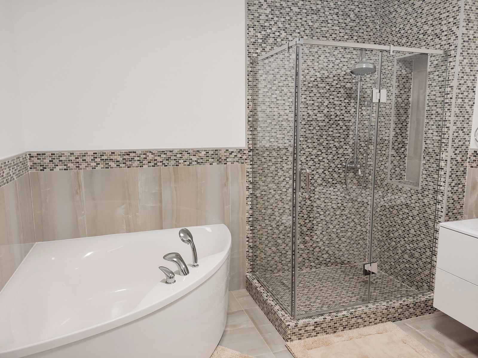 КОМПЛЕКТАЦИЯ ЗАГОРОДНОГО ДОМА ПЛОЩАДЬЮ 450,0М2 ОСВЕЩЕНИЕМ, МЕБЕЛЬЮ, ТЕКСТИЛЕМ.