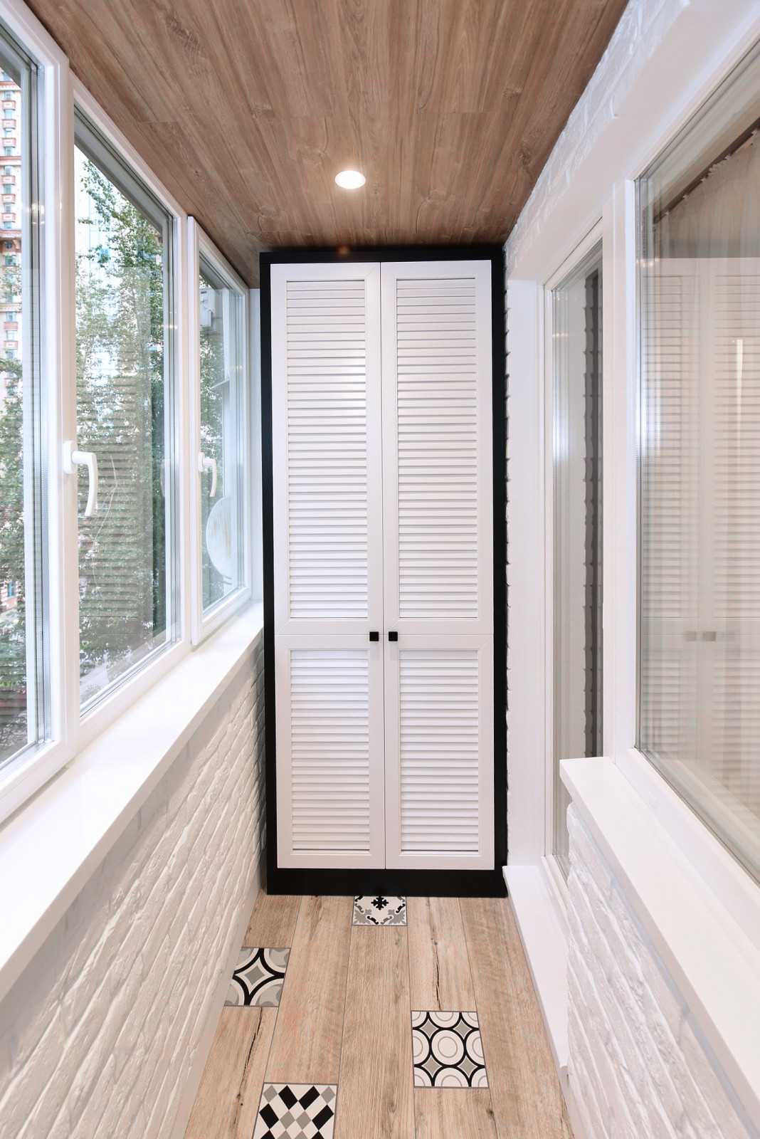 "Белоснежная история"