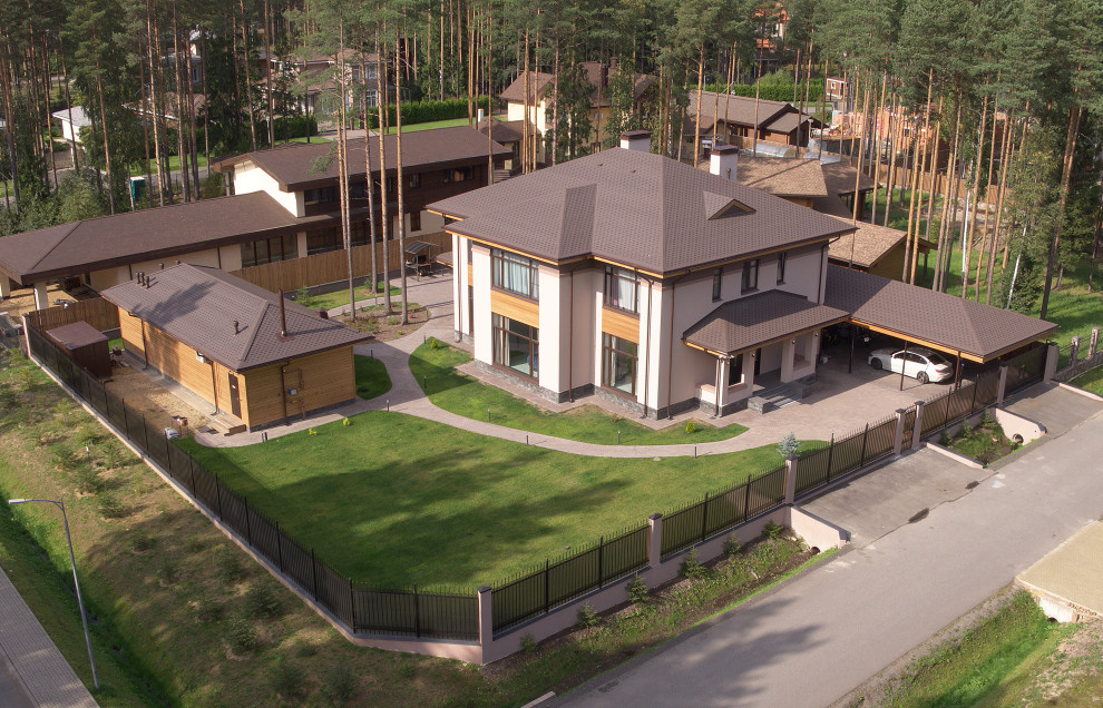 Дом из кирпича в "Охтинском парке"