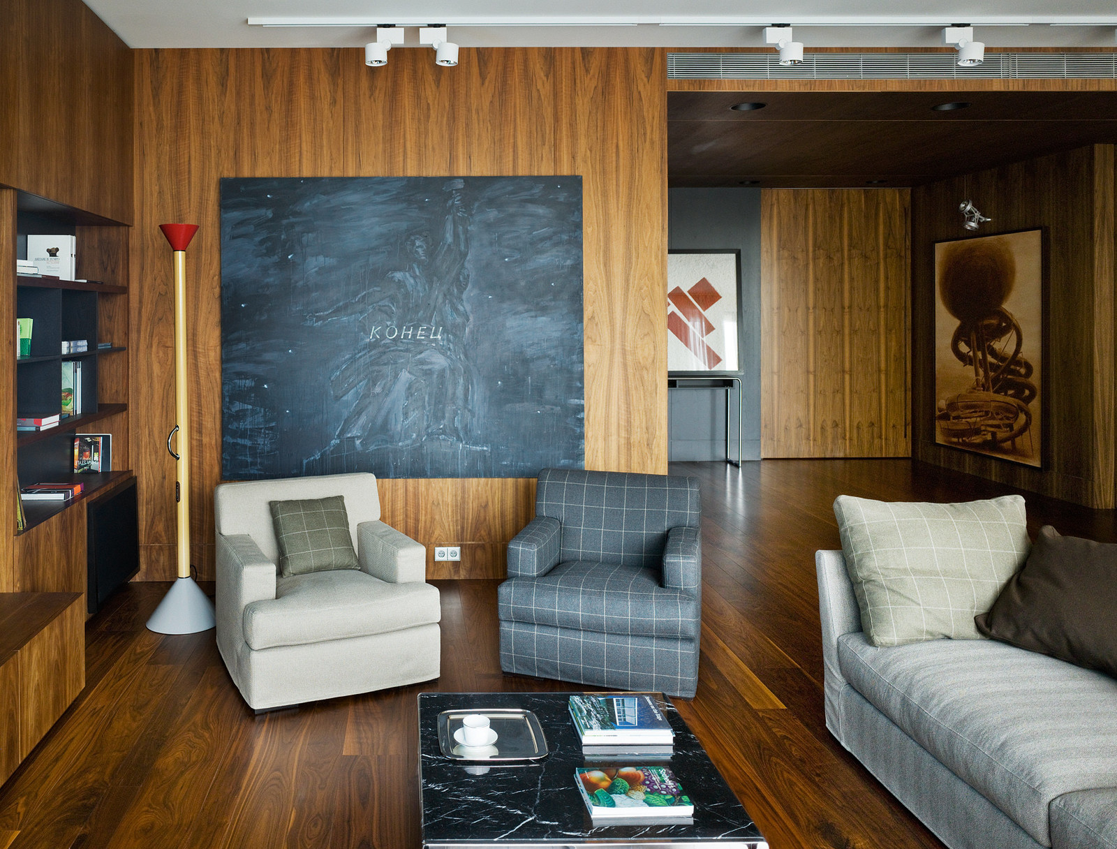 Квартира коллекционера в Crystal House