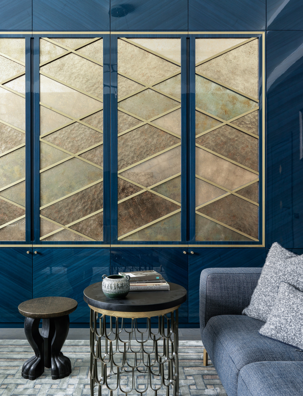 Дом для большой семьи, Графские пруды