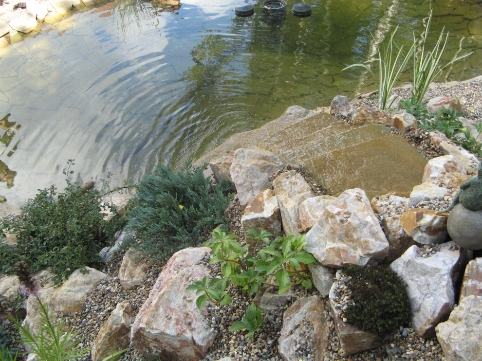 Декоративный пруд в Акиньшино