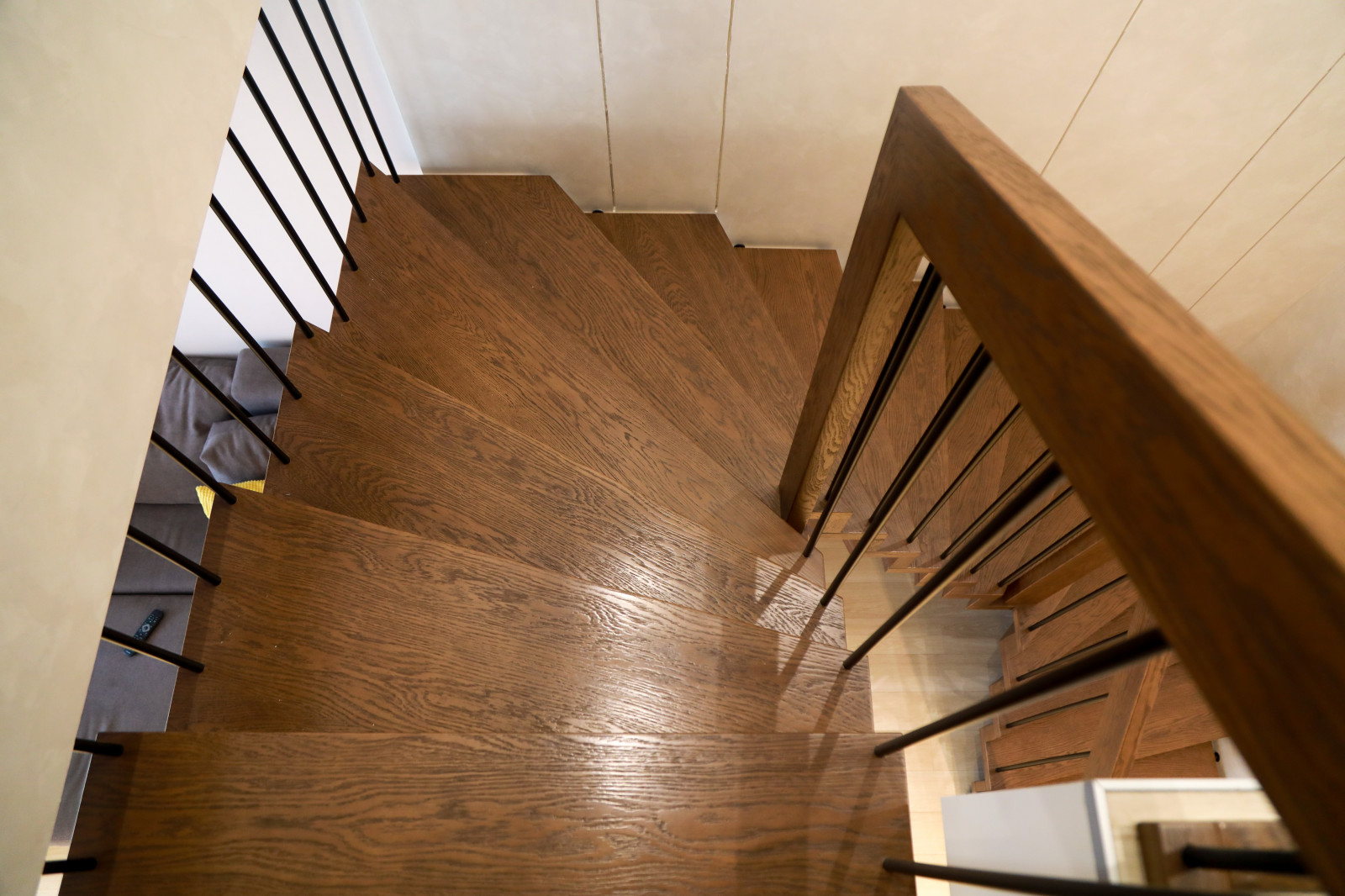 Лестница в квартире на Ярмарочной