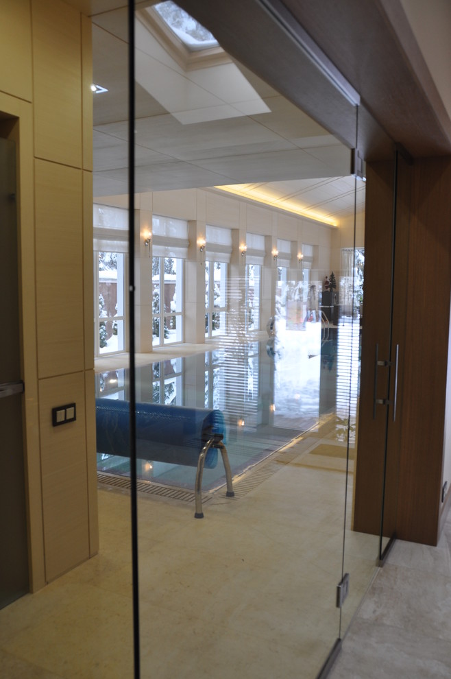 Душевые и стеклянные перегородки на фурнитуре MWE Германия