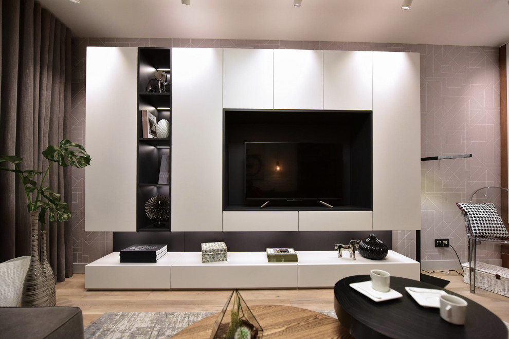 "Белоснежная история"