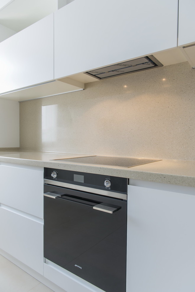 Частная квартира для него