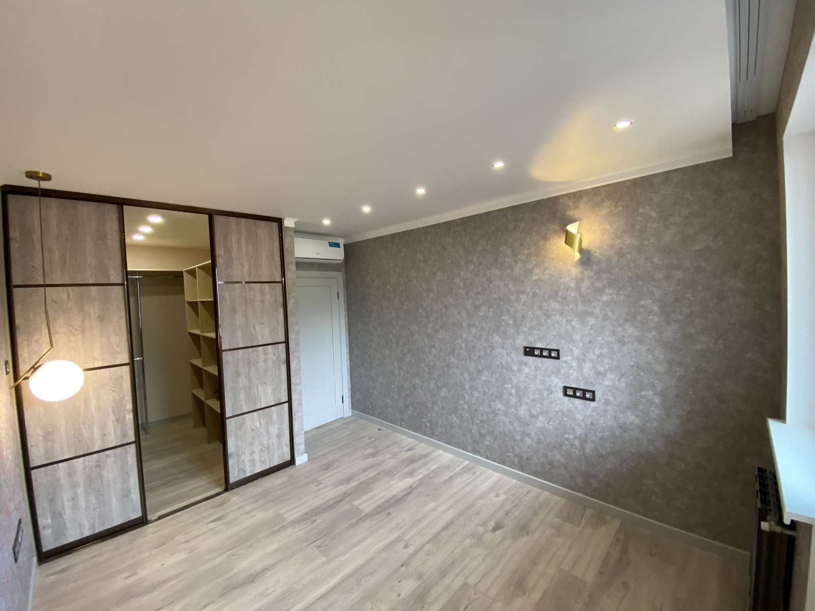 Дизайнерский ремонт салона красоты