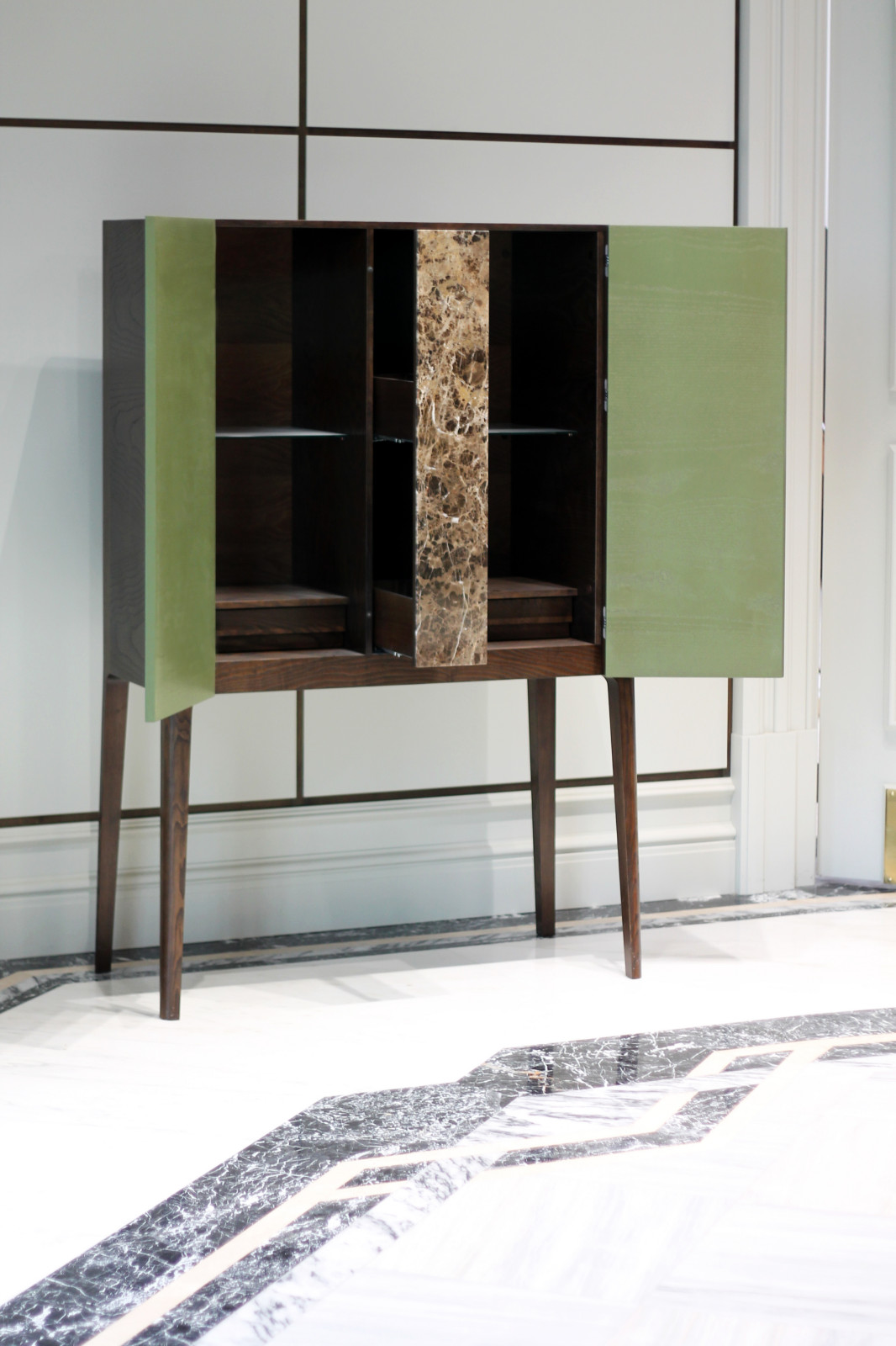 Винный шкаф Toffee