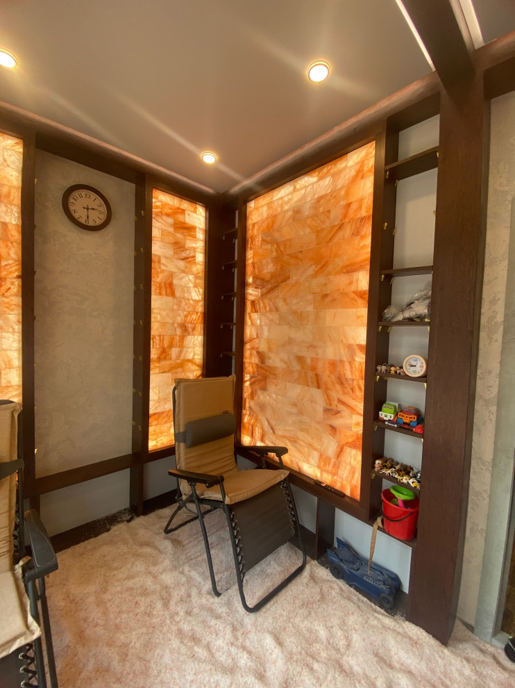 Обложка проекта: Солевая пещера из панелей гималайской соли на загородном участке